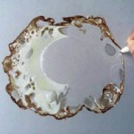 Katika hatua za kuchora picha ya yai.